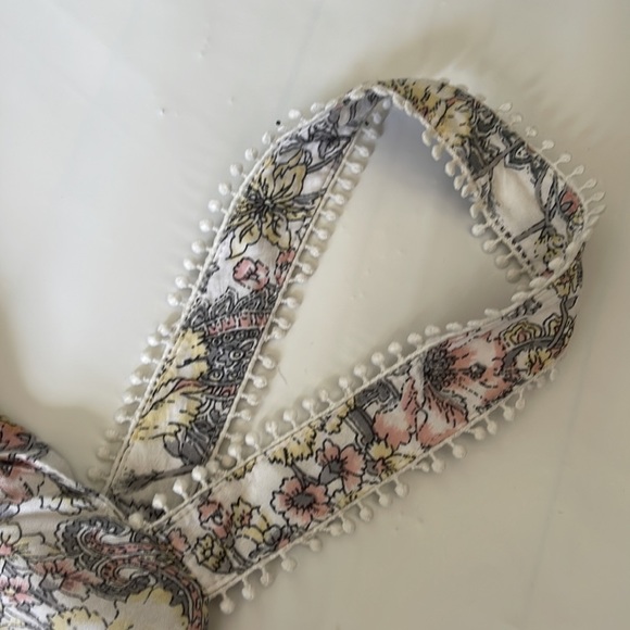 NWOT MNG Floral Paisley Maxi with open back and tie size Large - Picture 6 of 7